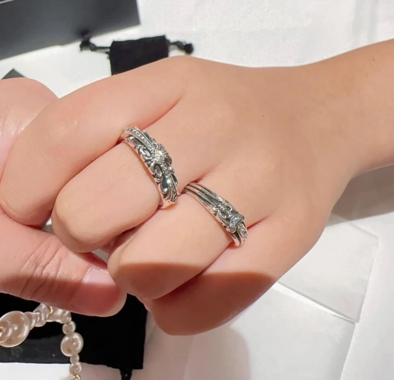 Ch*0me He**ts rings